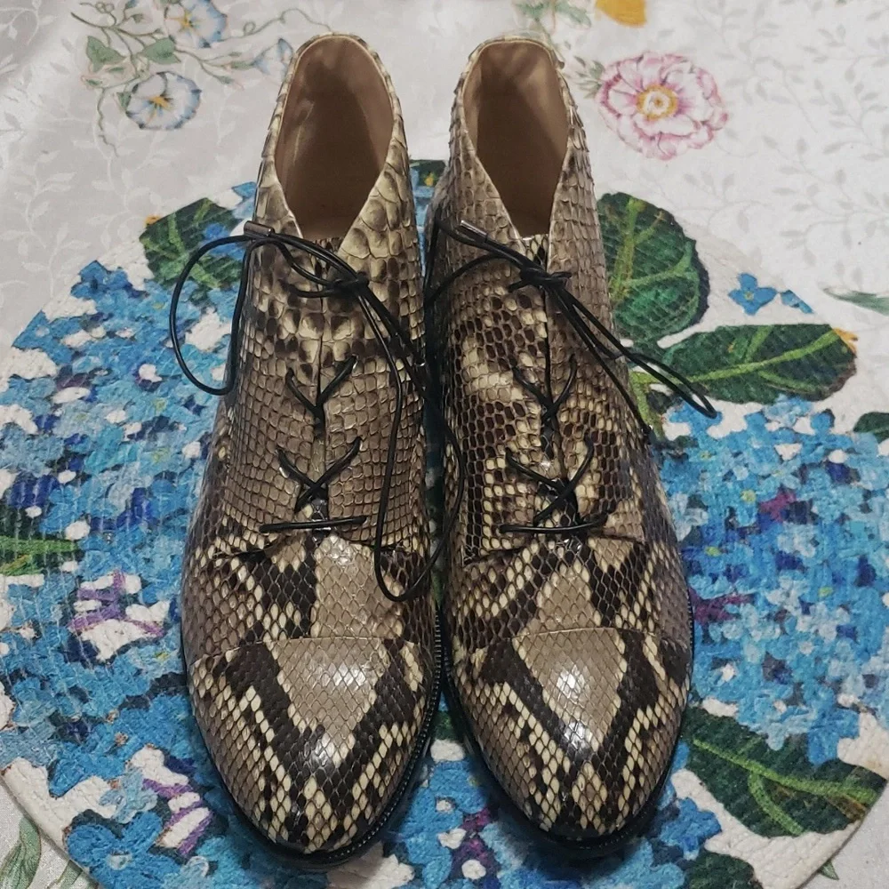 NWOT Alexandre Birman Python Lace up Oxfords